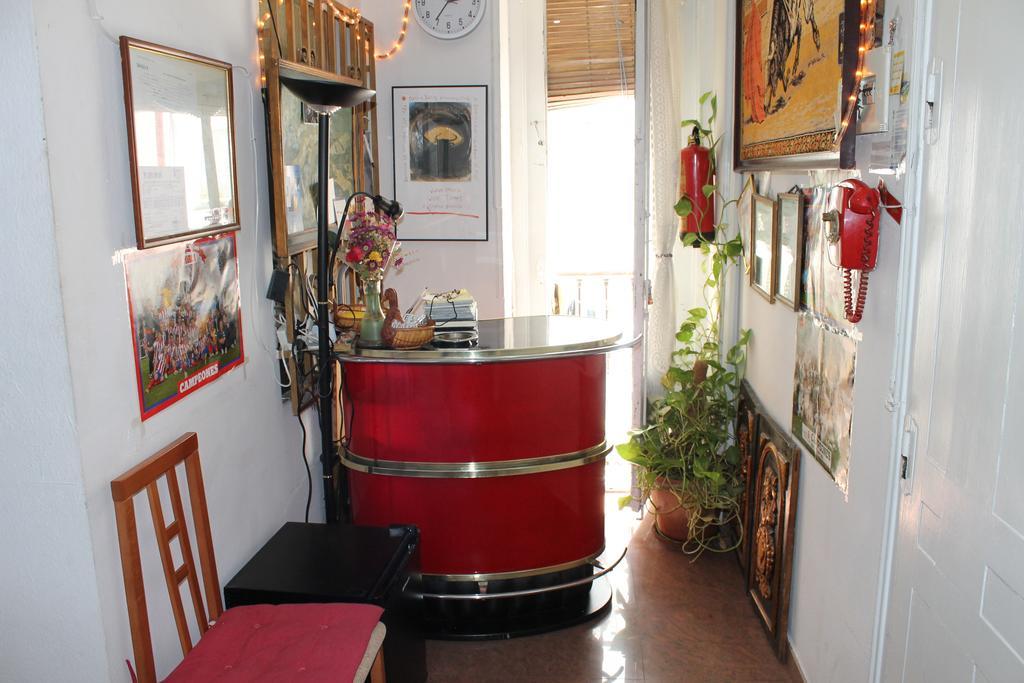 Hostal Graciela มาดริด ภายนอก รูปภาพ
