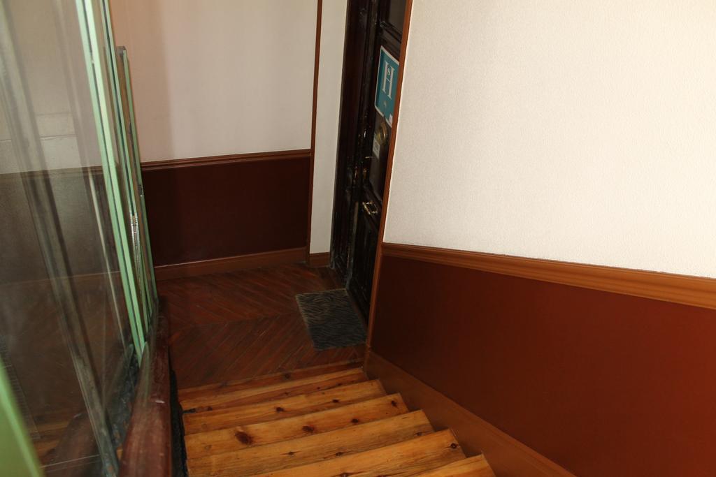 Hostal Graciela มาดริด ภายนอก รูปภาพ