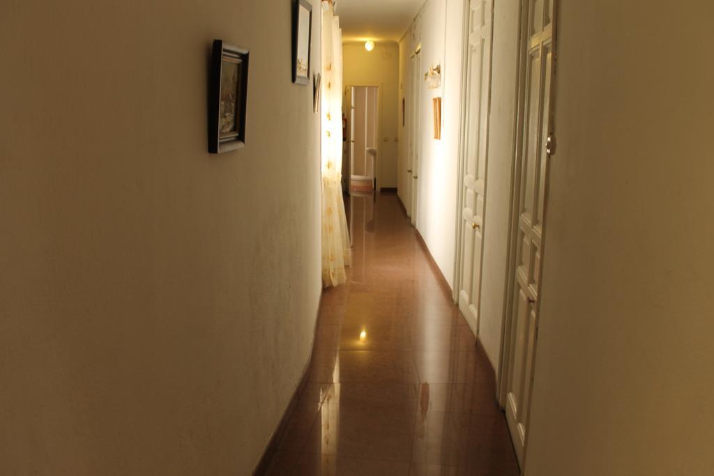 Hostal Graciela มาดริด ภายนอก รูปภาพ